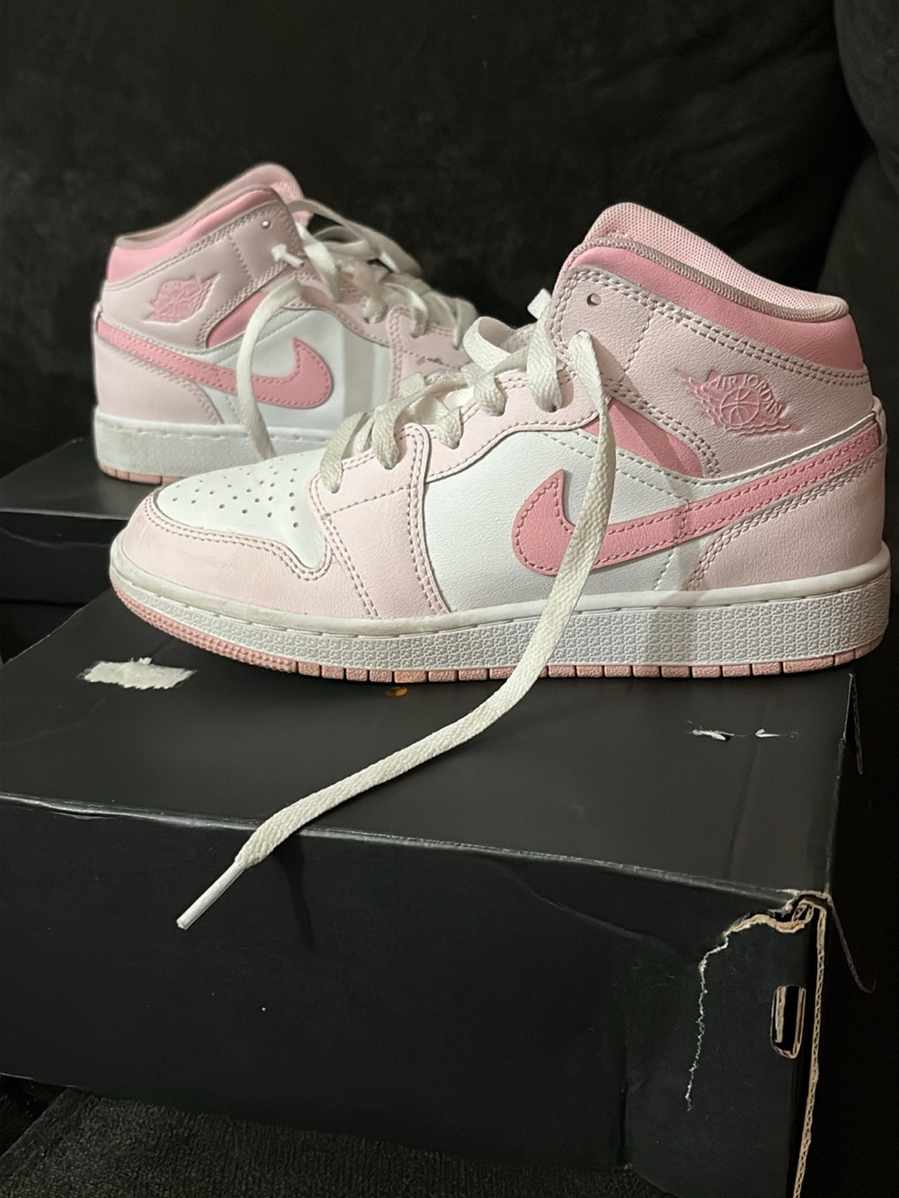 Nike Kids Air Jordan 1 Mid - Pink & White